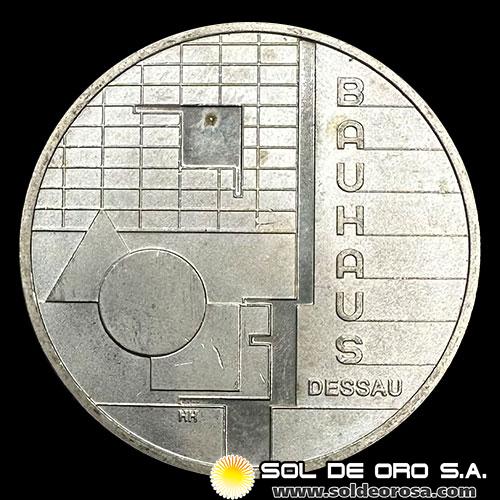 NA1 - ALEMANIA - 10 EUROS, 2004 - BAUHAUS DESSAU - MONEDA DE PLATA