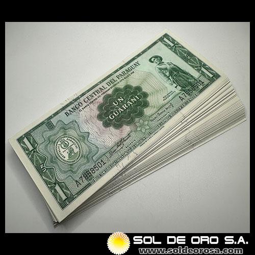 NUMIS - BILLETES DEL PARAGUAY - 1963 - UN GUARANI (MC210.b1) - FIRMAS: OSCAR STARK RIVAROLA - CESAR ROMEO ACOSTA - FAJO DE 100 BILLETES - BANCO CENTRAL DEL PARAGUAY